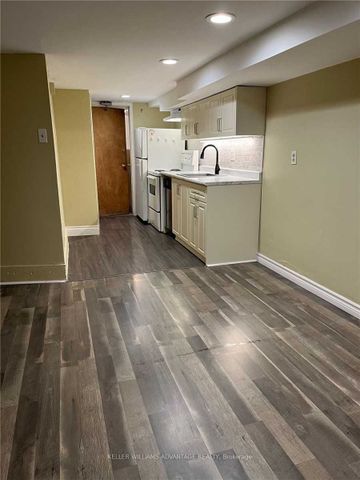 For Lease - 131 Monarch Park Avenue Unit# Lower, Toronto, Ontario - Photo 4