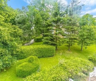 4 Bed Terraced House, Chichele Gardens, CR0 - Photo 4