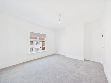 3 BED Terraced House To rent - Photo 5