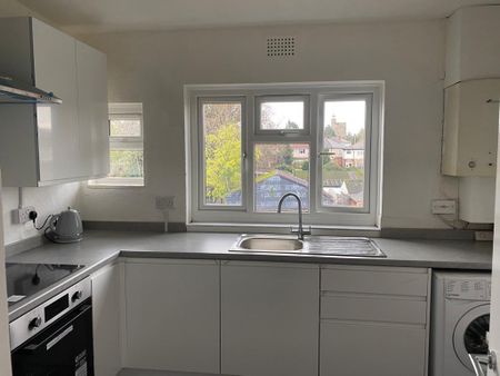 2 bedroom maisonette to rent - Photo 4