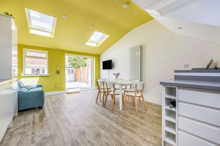 Chichester Road Room 7 - Photo 2