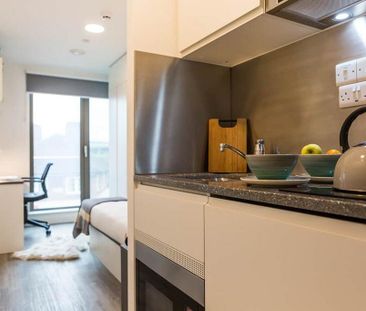 Studio to rent - Photo 1