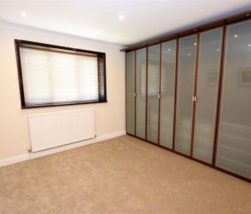 3 bedroom semi-detached house to rent - Photo 6