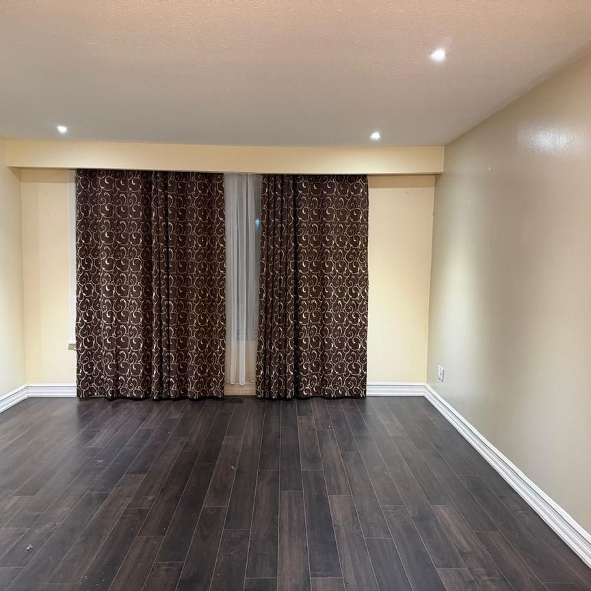 For Lease - 191 Phillip Murray Avenue Unit# UPPER, Oshawa, Ontario - Photo 1