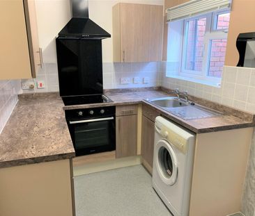 2 bedroom House To Let - Photo 5