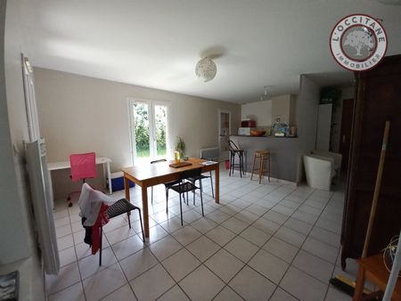 Location Maison 4 pièces 89m² L ISLE JOURDAIN 32600 - Photo 2