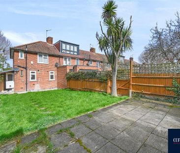 2 bedroom end of terrace house to rent - Photo 5