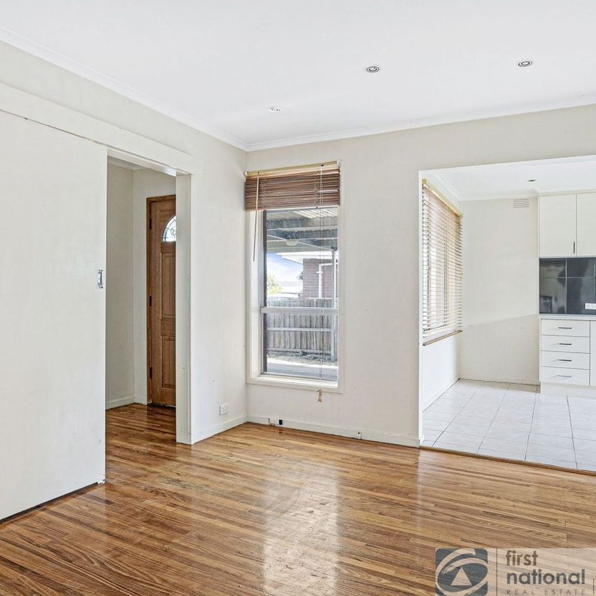 19 Orloff Street, Keysborough - Photo 1