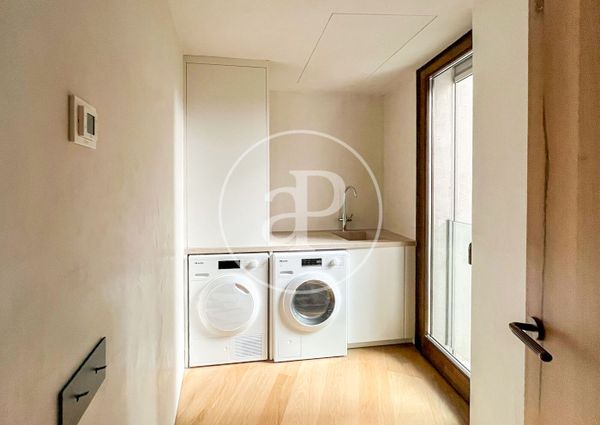 Apartment for Rent on Paseo Mallorca