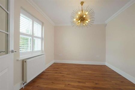 St Pauls Court, Lynstead, ME9 - Photo 4