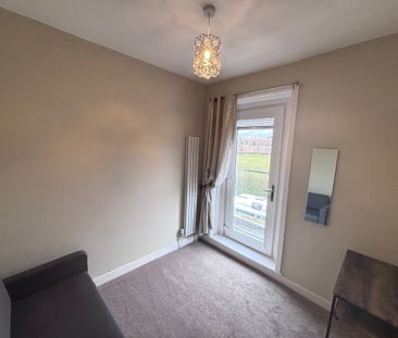 South Meadow Lane, Preston - Photo 4