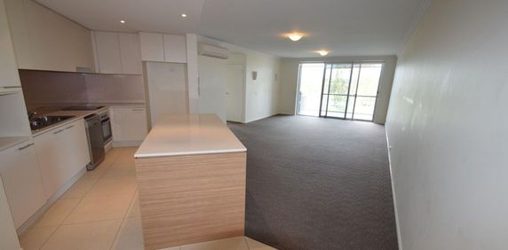 29/1 Lakefront Crescent, 4227, Varsity Lakes Qld - Photo 2