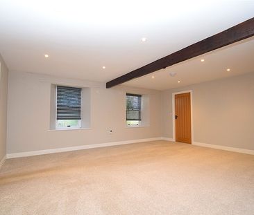 2 bed bungalow to rent in Scalby Road, Scarborough, YO13 - Photo 1