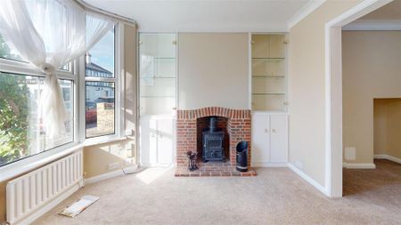 House to rent - Photo 3