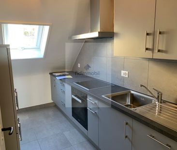 APPARTEMENT PROCHE DE TOUTES LES COMMODITES AVEC VUE SUR LE LAC - Foto 2