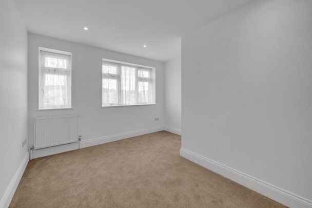 5 bedroom detached house to rent - Photo 1