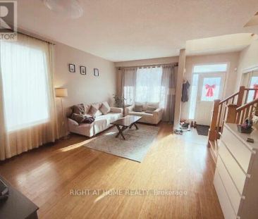 5923 BLUE SPRUCE AVENUE - Photo 2