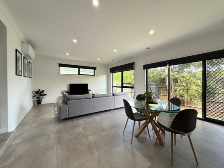 3/6 Ryland Avenue, Croydon - Photo 2