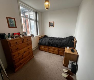 Middlecroft Lane, Gosport - Photo 2