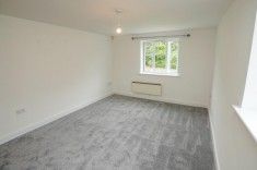 2 bed Apartment for Rent - Photo 3