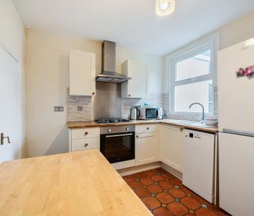 2 bedroom terraced house to rent - Photo 5