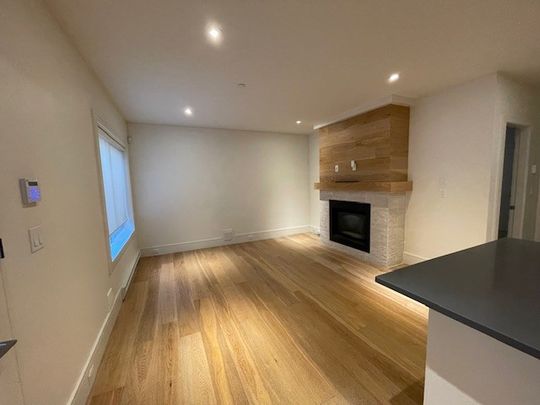 Newer One Bedroom Suite in White Rock - Photo 1