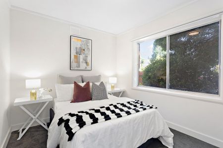1/12 Pine Street, Hawthorn VIC 3122 - House For Rent | Domain - Photo 5