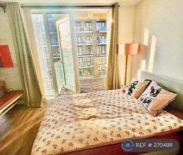 1 bedroom in a flat share to rent - Photo 5