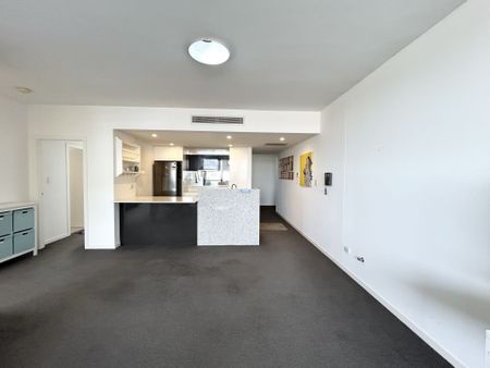 3 Beds Apartment With Fully Furnished For Rent - Photo 2