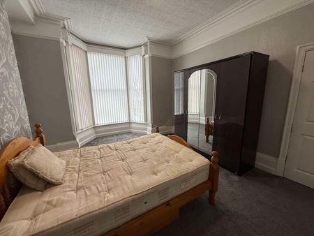 Derby Road, NG10 - Photo 3