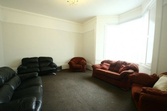 8 Bed - **bills Included** Elmwood Street, City Centre, Sunderland - Photo 1