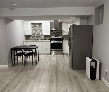 For Lease - 287 Sixteen Mile Drive, Oakville, Ontario - Photo 1