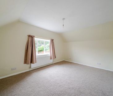 3 bedroom end of terrace house to rent - Photo 5