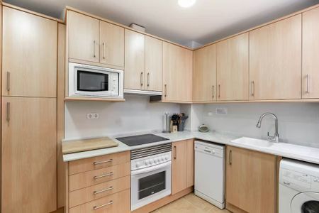 Carrer del Portal Nou, Barcelona, Catalonia 08003 - Photo 4