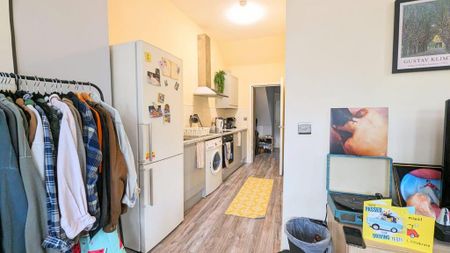 1 bedroom flat to rent - Photo 4