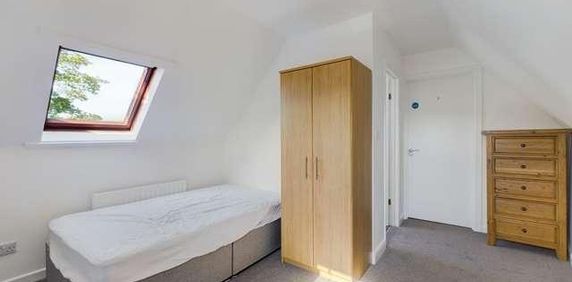 Prospect Place, Worcester, WR5 - Photo 2