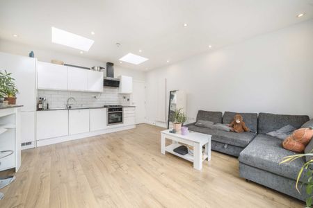 Goldhawk Road, W12, London - Photo 2