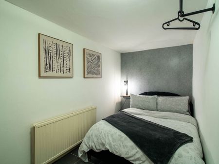 1 Bedroom - Photo 2