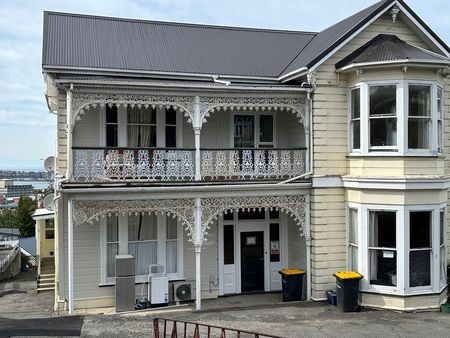 Newly renovated One bedroom Apartment close to CBD - Photo 5