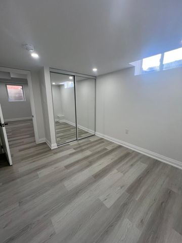 For Lease - 513 Grovehill Road, Oakville, Ontario - Photo 3