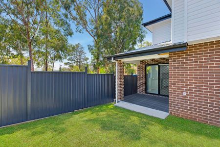 Brand New Luxury 3 Bedroom Townhouse - Photo 4