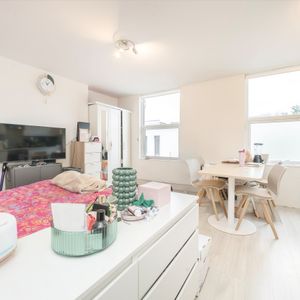 Essex Road, Acton, W3, London - Photo 2