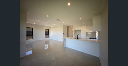 Brand New Double-Storey Home with Modern 5 Bedrooms, Two mater room and Two living area - Photo 2