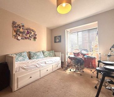 Cedar Manor, Swindon, Wiltshire, SN25 - Photo 5