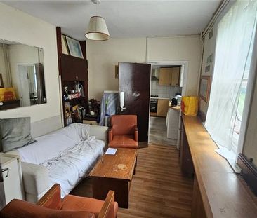 1 bedroom semi-detached house to rent - Photo 4