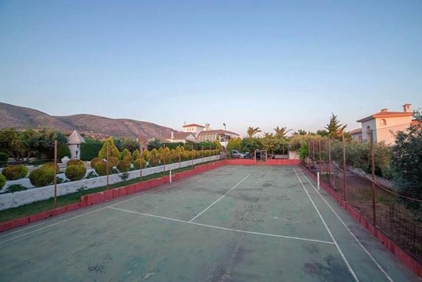 Βίλα για ενοικίαση Λαγονήσι (Καλύβια Θορικού) - Photo 1