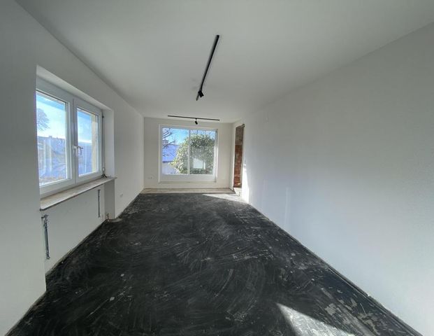 Renovierung im Gange - Einzug zeitnah möglich - Foto 1