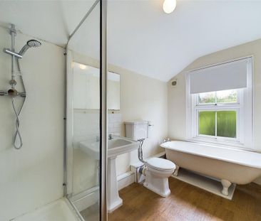 2 bedroom end of terrace house to rent - Photo 6