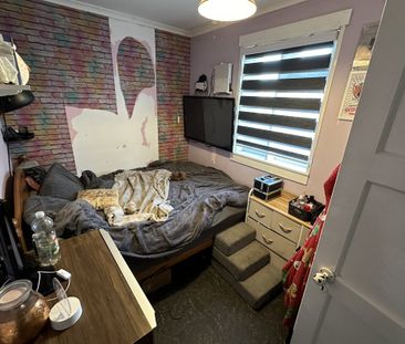 Sutton Crescent - Photo 2