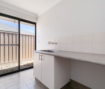 7 Otley Lane, Butler, WA 6036 - Photo 2